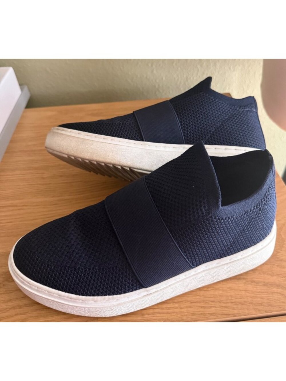 size 8.5 Eileen Fisher navy blue slip on sneakers casual shoes stretch platform